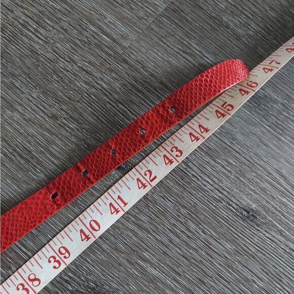 Chicos Skinny Belt Red Leather Faux Snakeskin Hammered Silver Rectangle Buckle L - Picture 6 of 7